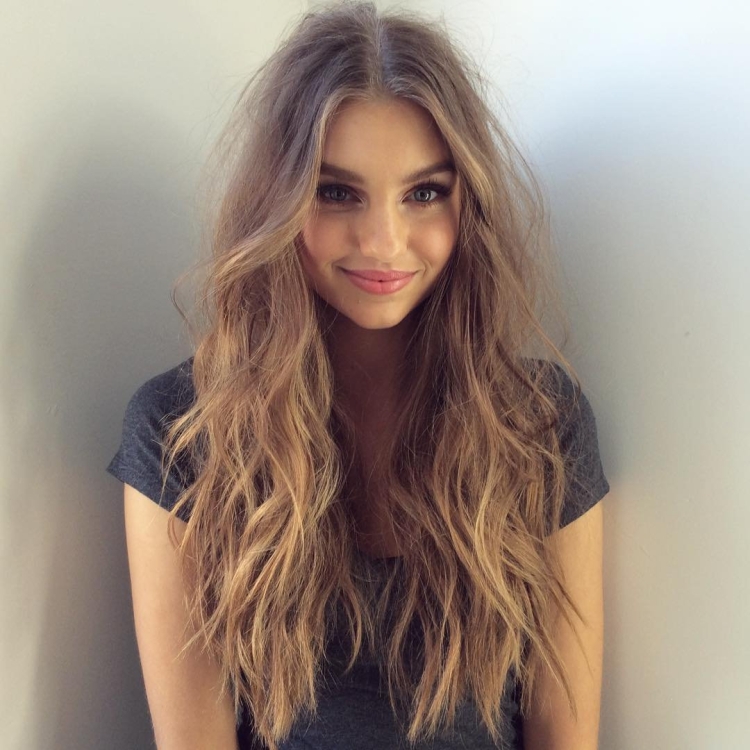 Блики на русых волосах