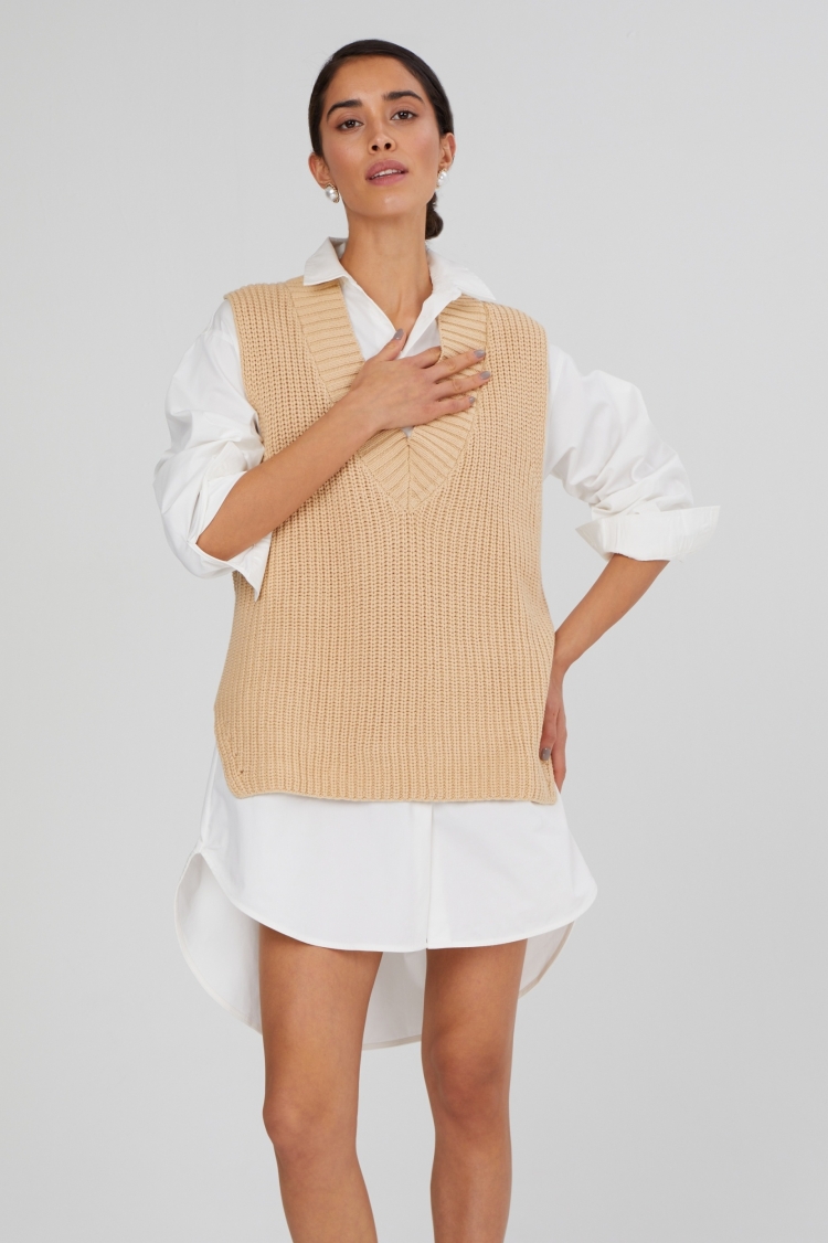 Трикотажный жилет оверсайз