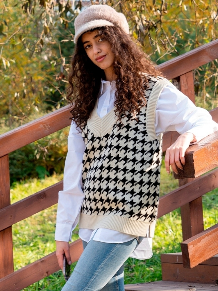 Жилет гусиная лапка 146см