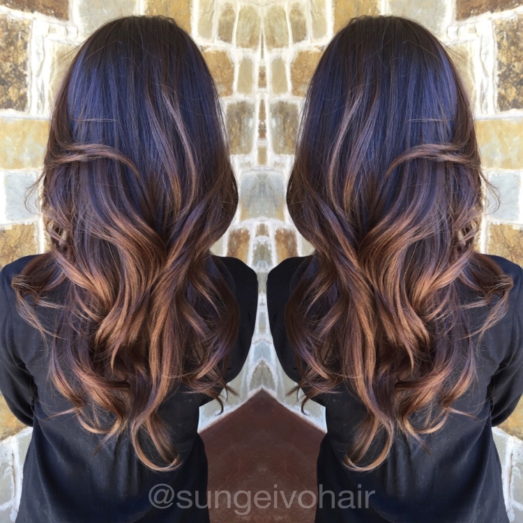 Балаяж на темные длинные прямые волосы с челкой