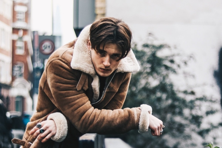 Кертейнс каре