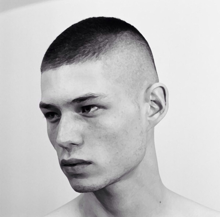 Стрижка под машинку с челкой