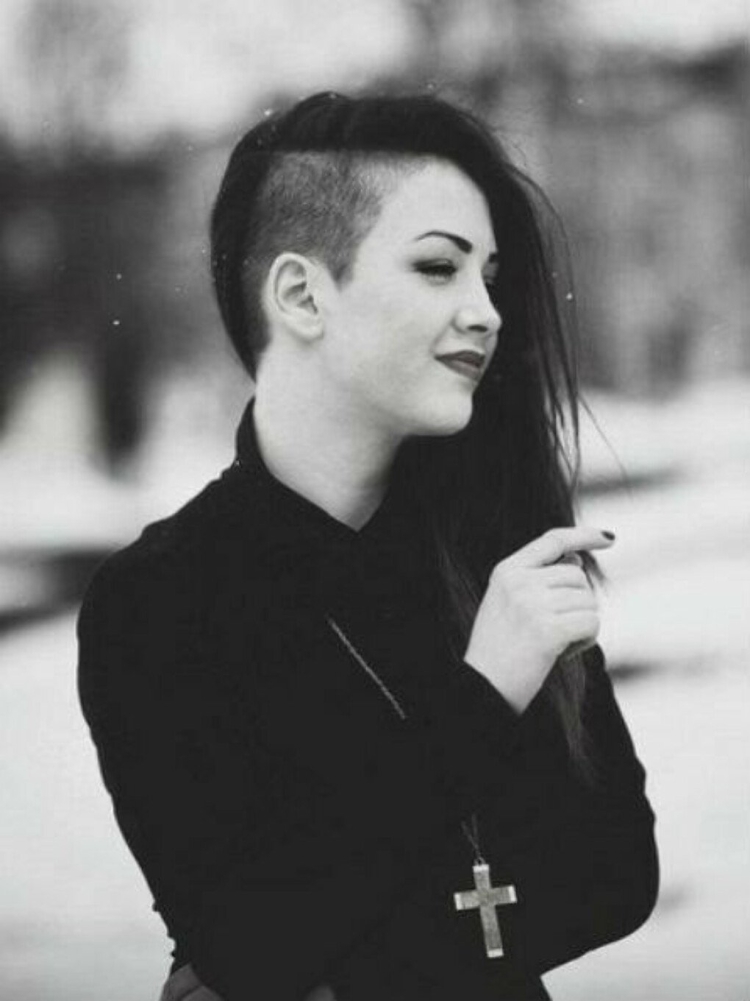 Ника Озерова