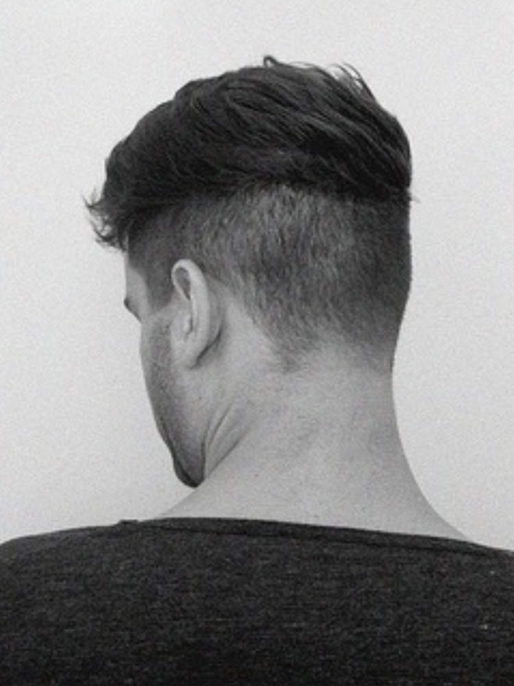 Затылок парня