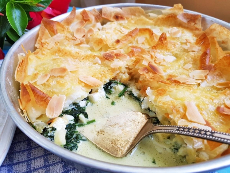 Картофельно Шпинатная запеканка