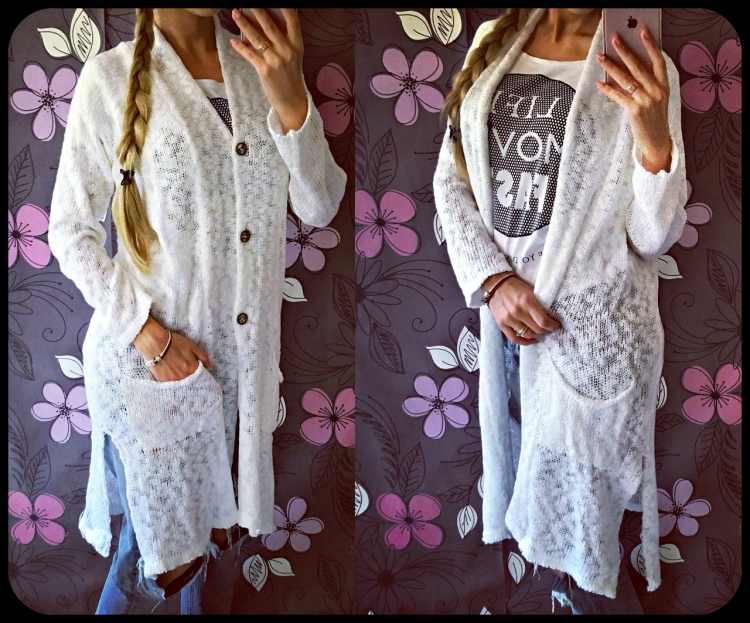 Кардиган с ромашками вязаный