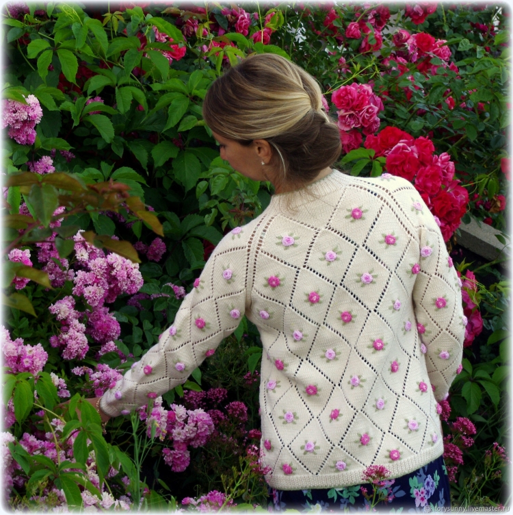 Кардиган с розами