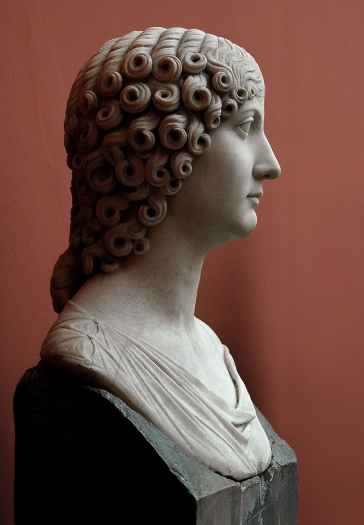 Скульптура Рим портрет римлянки