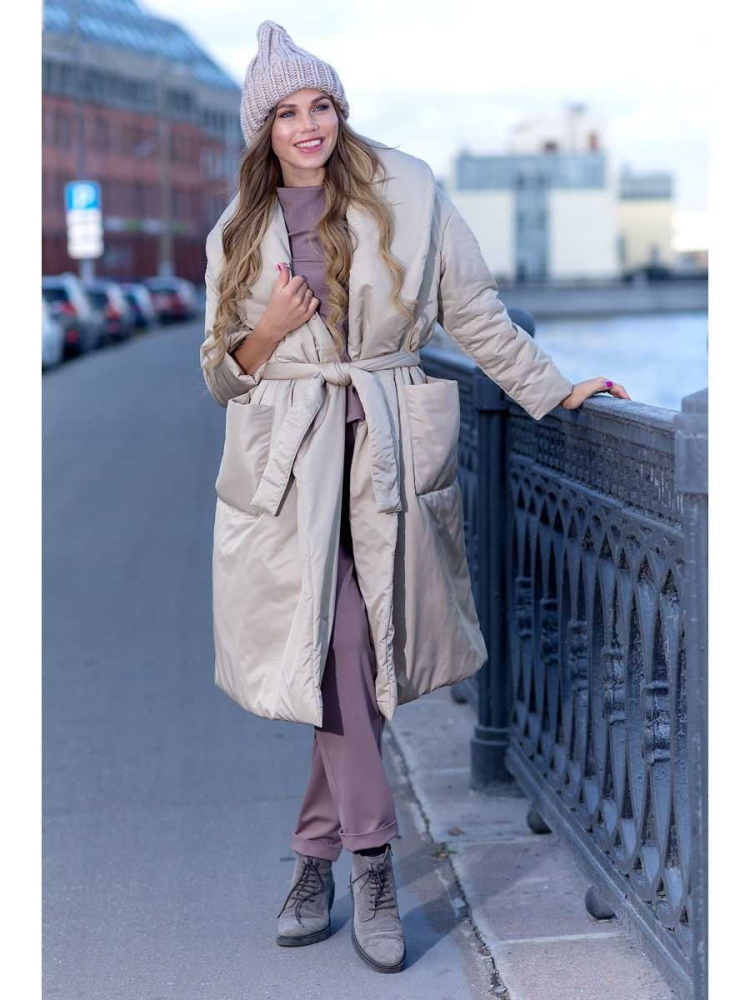 Шапка под пальто