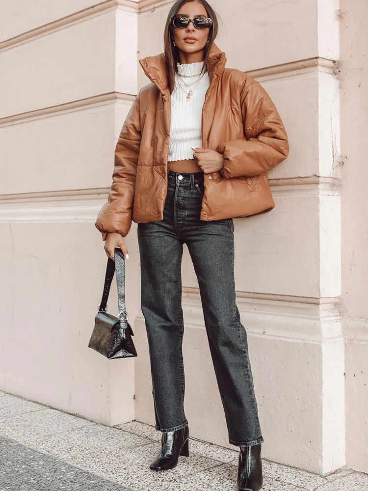 Луки с кори, невым пуховиком