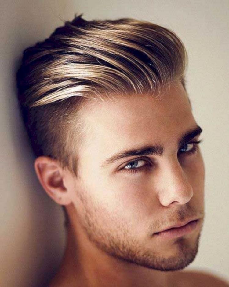 Канадка и британка