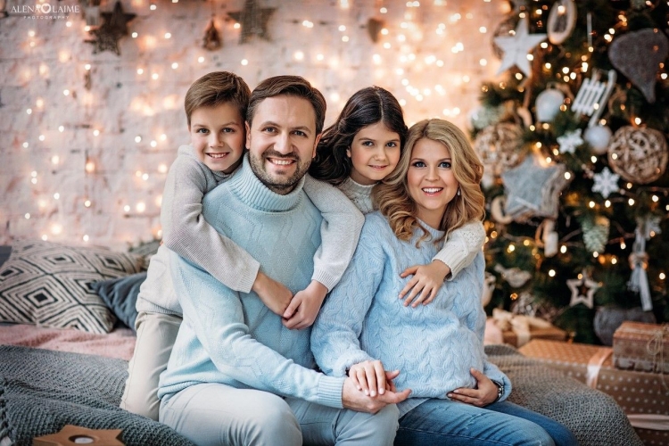 Новогодняя фотосессия семейная