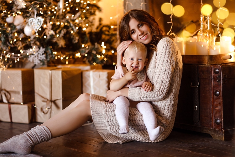 Новогодняя фотосессия в студии с малышом