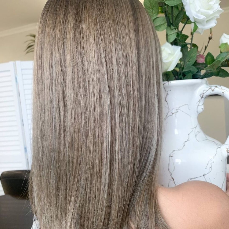 Русый цвет Перемешка черным цветом