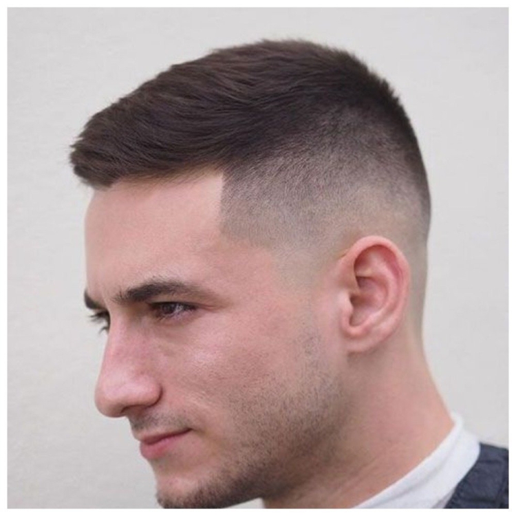 Стрижка фейд полубокс