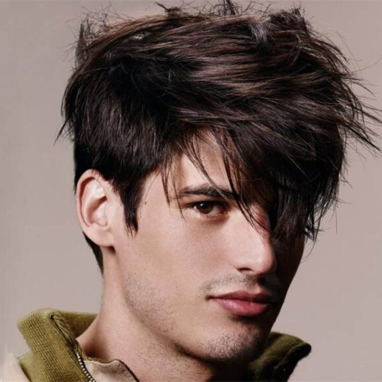 Модные мужские стрижки с челкой