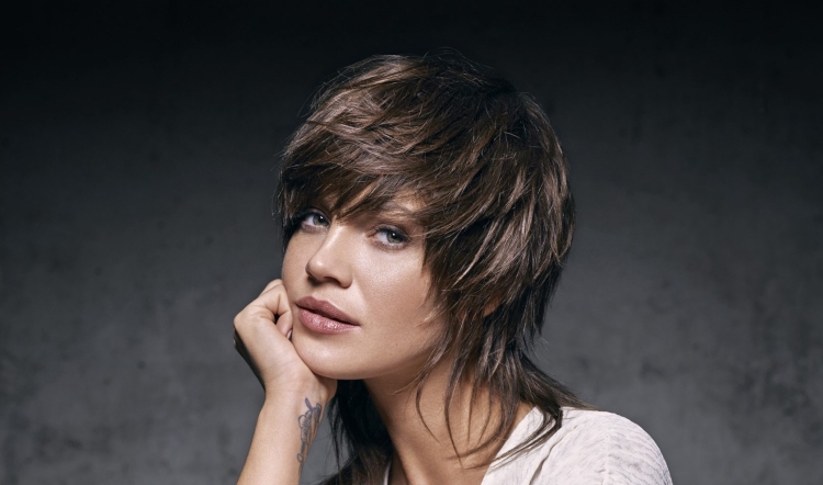 Французская стрижка на средние волосы