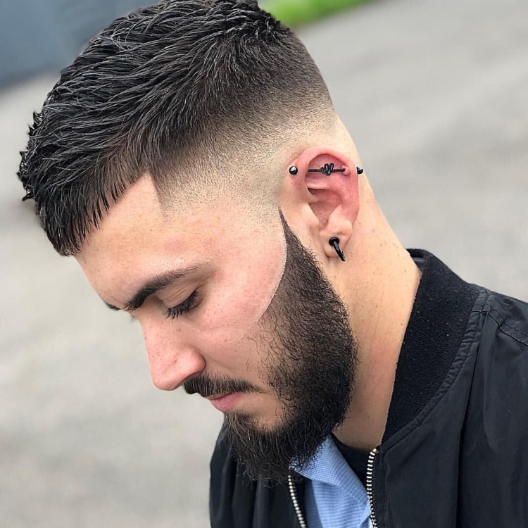 Фейд кроп стрижка