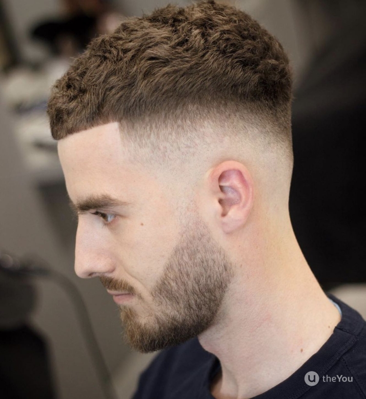 Прическа кроп фейд