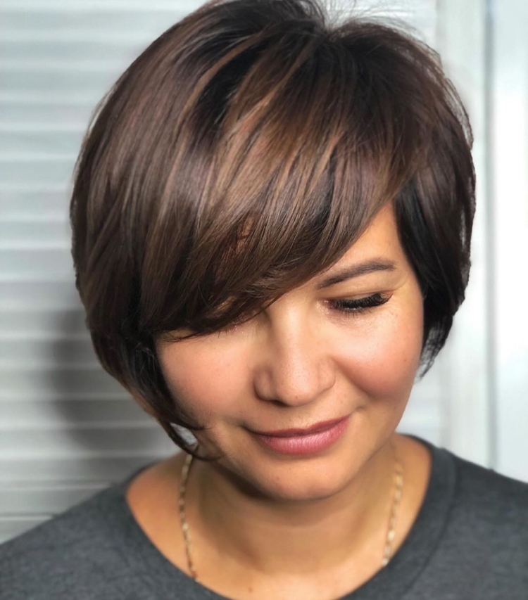 Боб каре для круглого лица