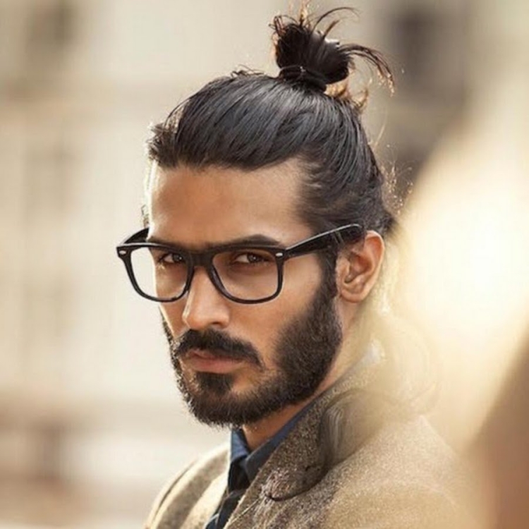 Прическа ман Бун