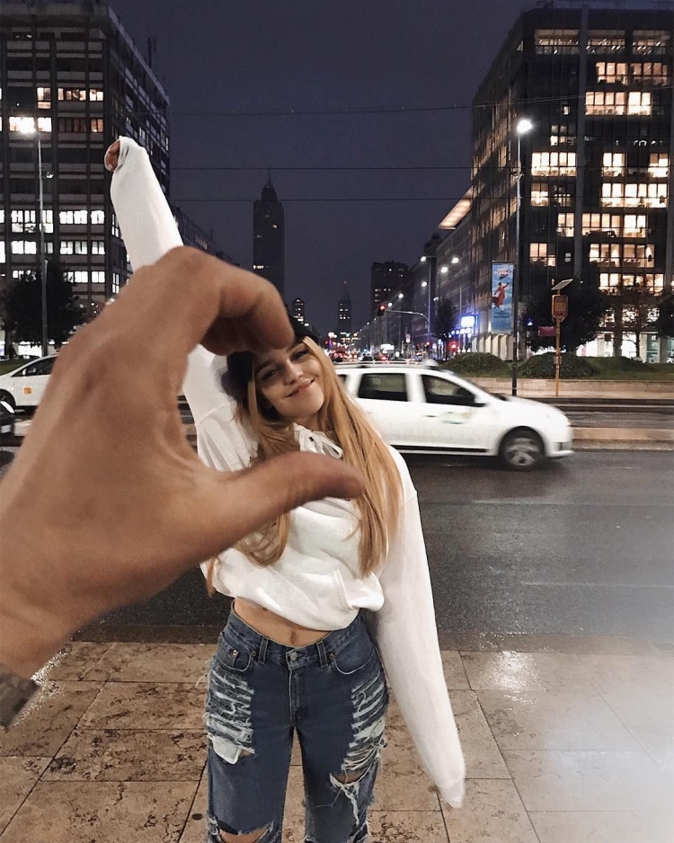 Селфи с парнем на улице