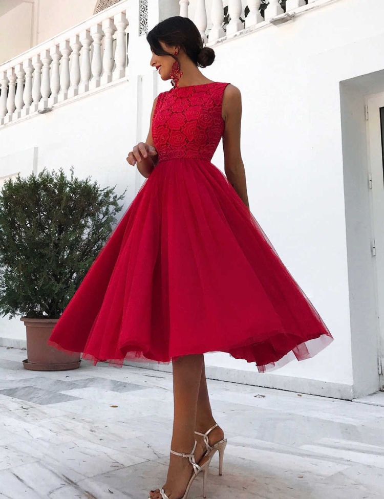 Красное платье на выпускной