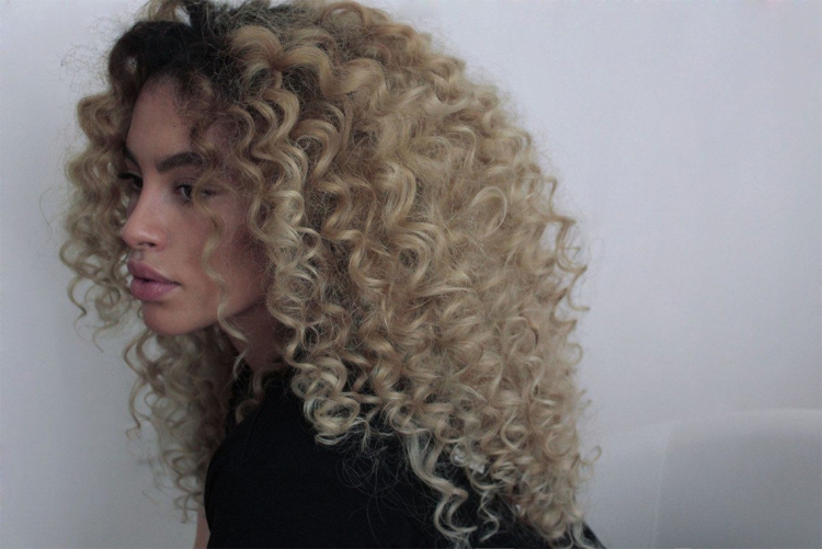 Афро кудри блонд длинные