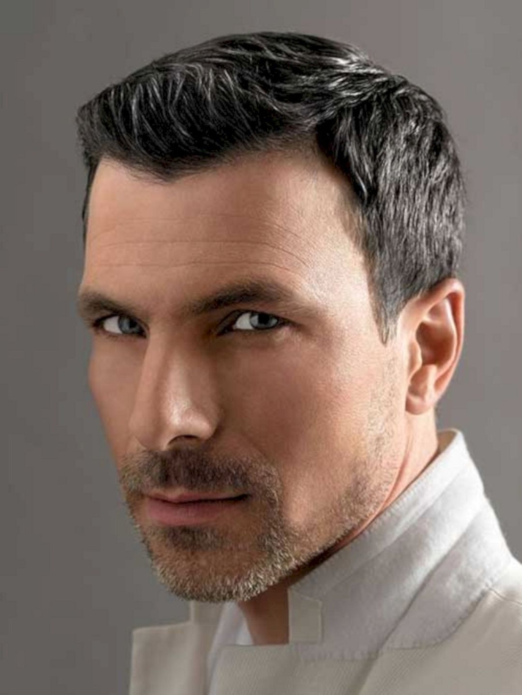 Классическая прическа мужская