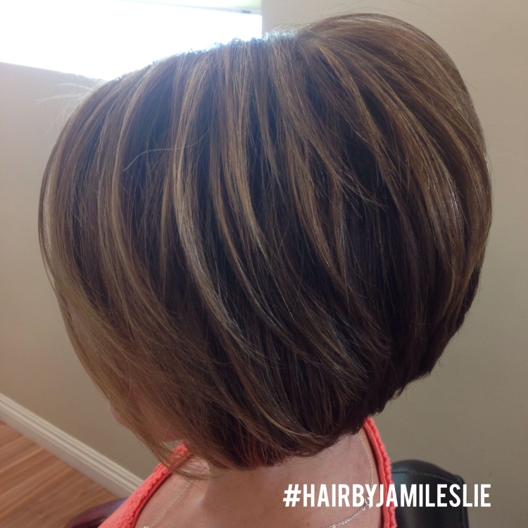 Мелирование редкое на Боб каре тёмные волосы