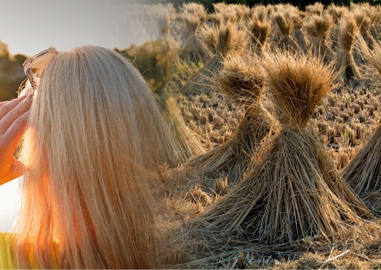 Солома на голове