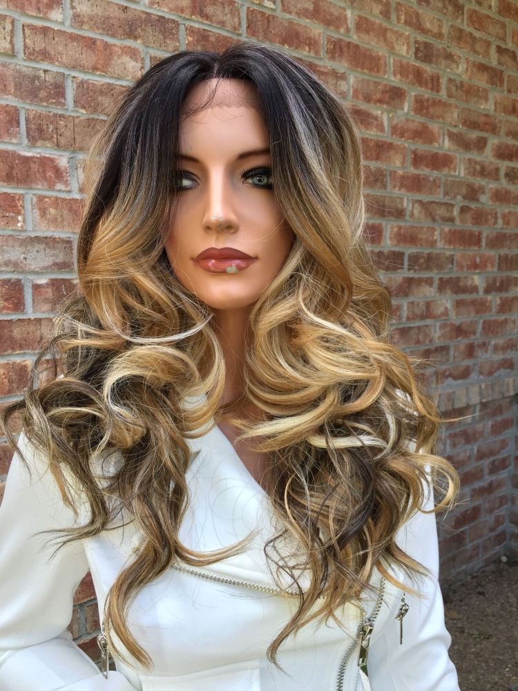 Волосы цвета соломы