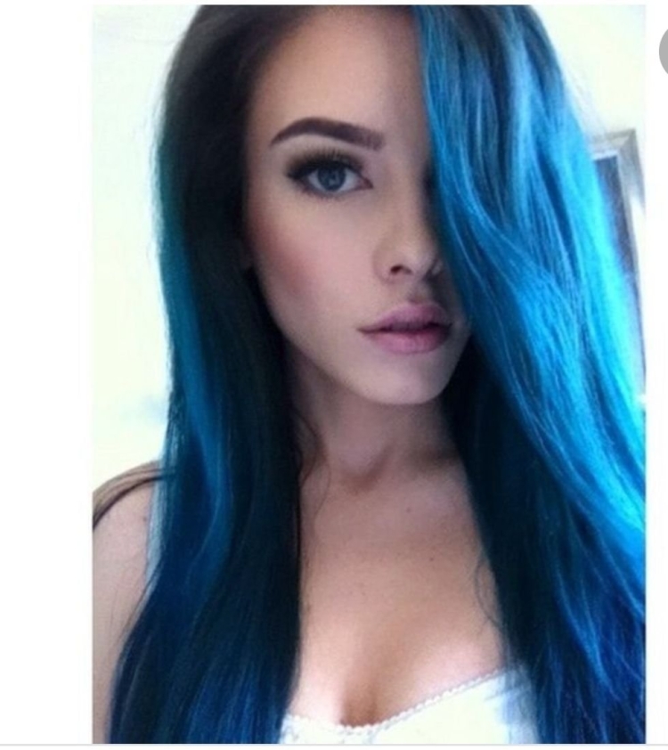 Кэтрин Тай синие волосы