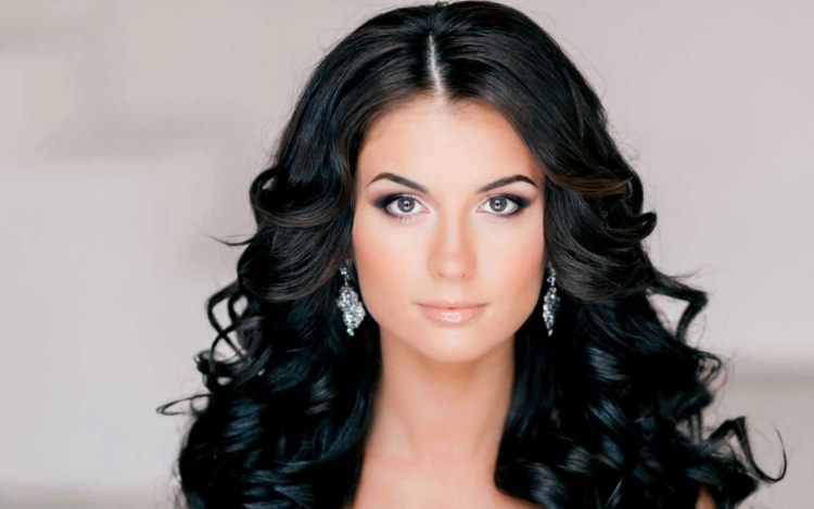 Роскошные черные волосы