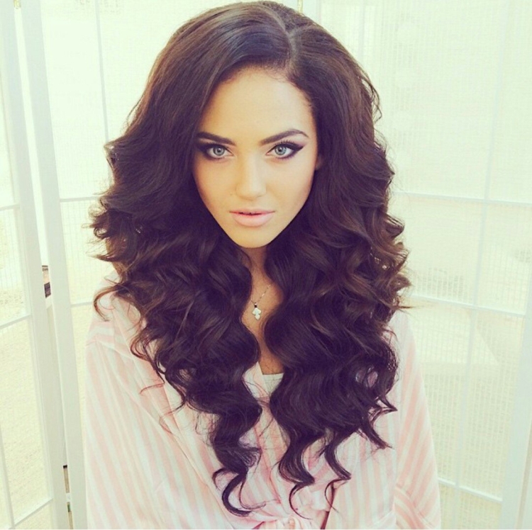 Локоны на длинные темные волосы