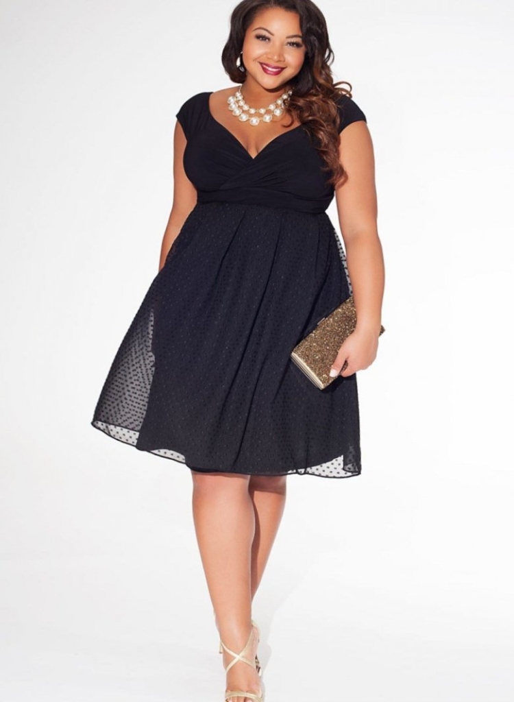 Платье с завышенной талией для полных