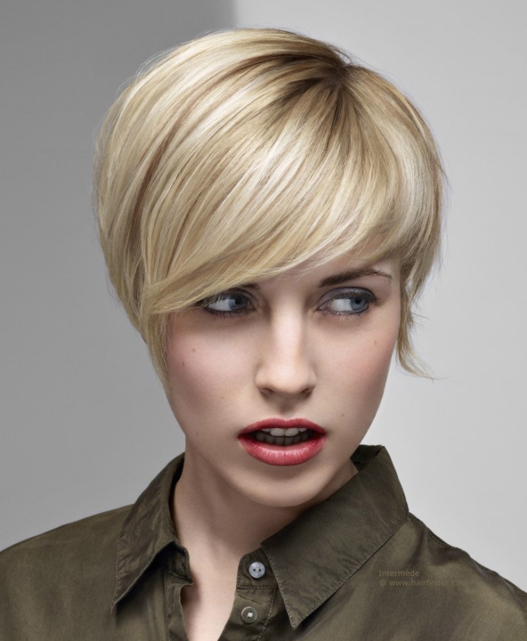 Стрижка Боб-Гарсон на короткие волосы с челкой