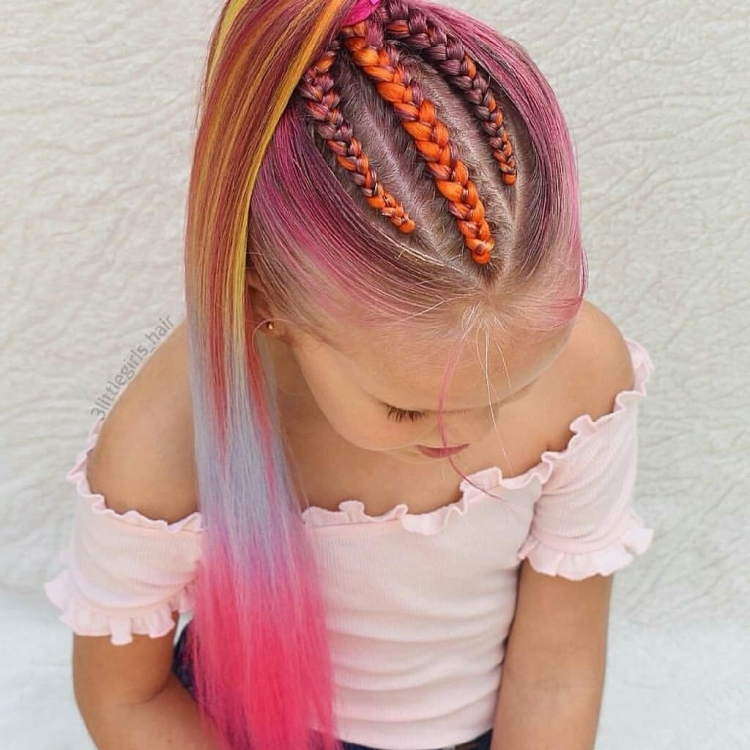 Косички с цветными прядями
