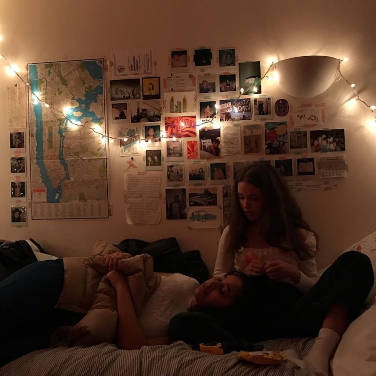 Идеи фото с кольцевой лампой в темноте