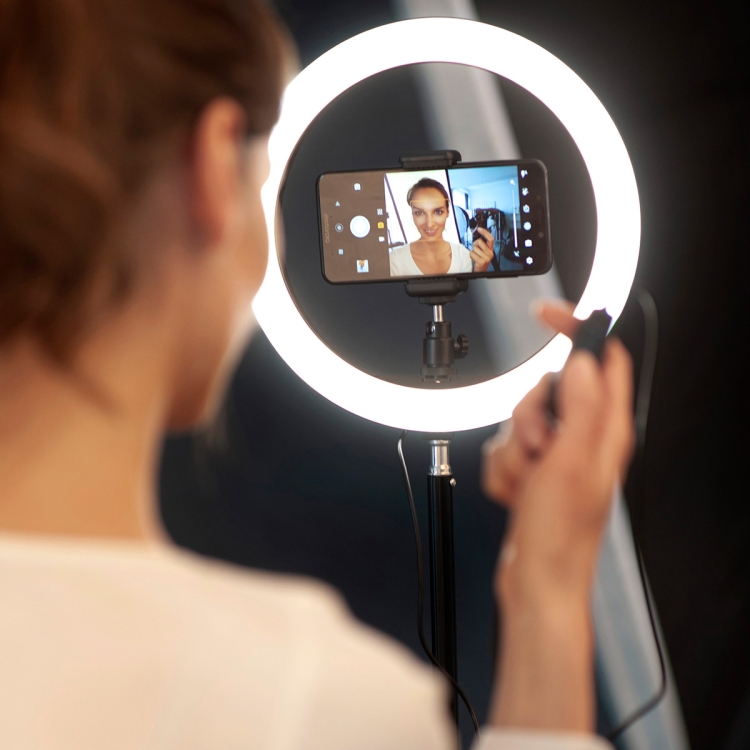 Кольцевой свет стрим