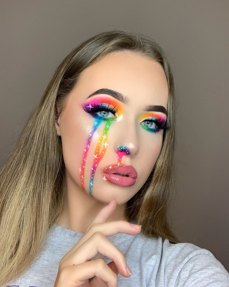 Радужный макияж
