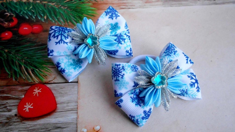 Новогодние банты канзаши