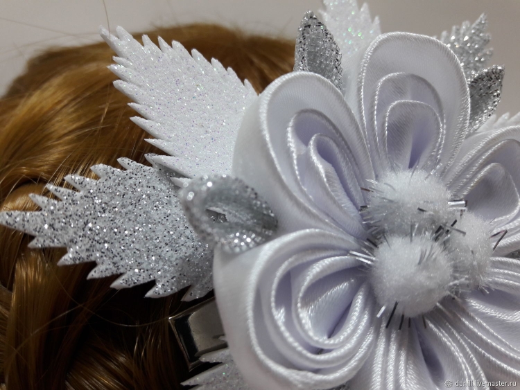 Новогодние заколки