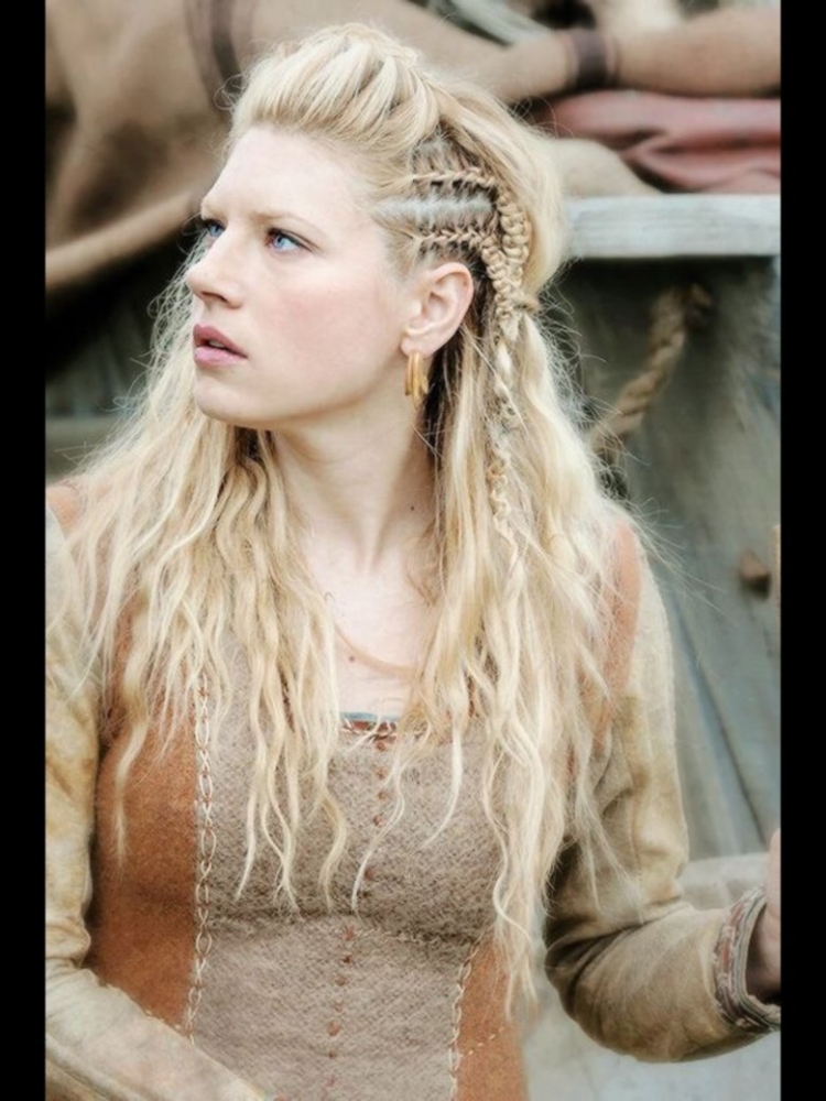 Лагерта Викинги прическа