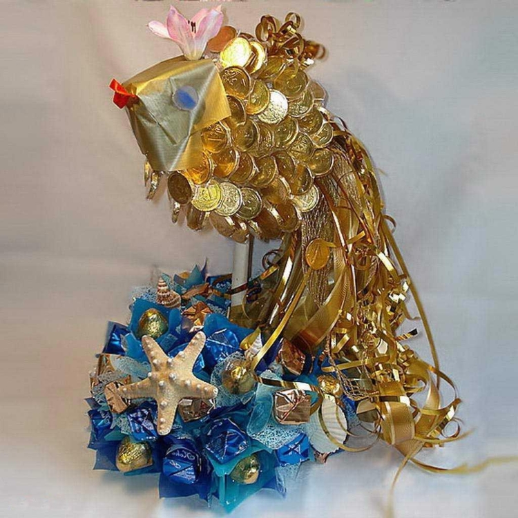 Букет из конфет Золотая рыбка