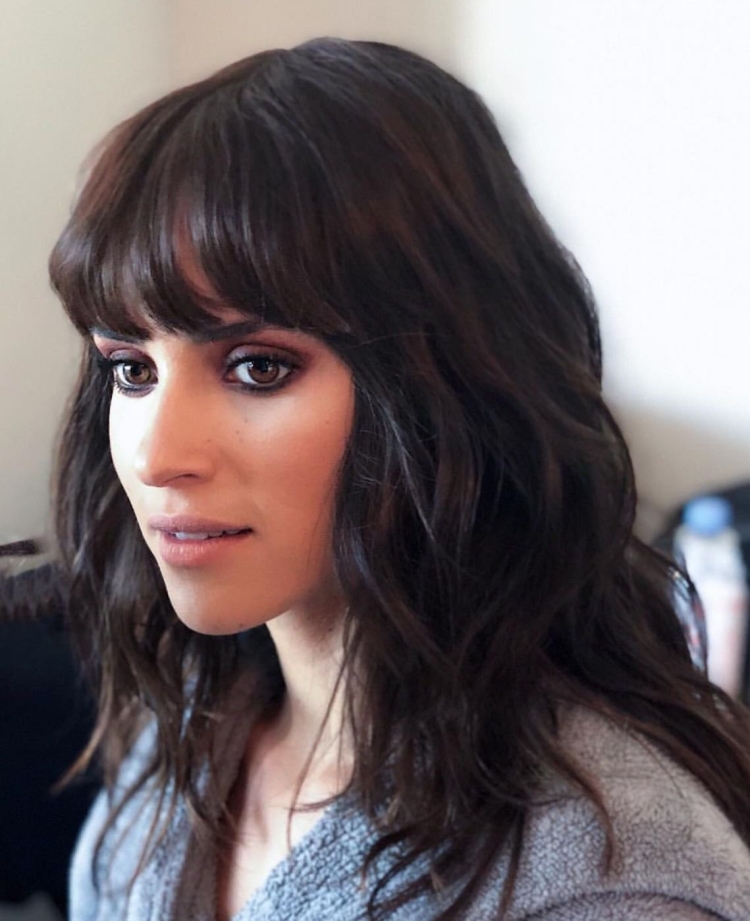 Кудри с челкой шторкой