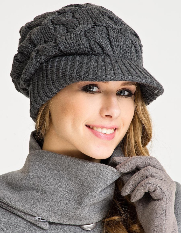 Вязаные шапки для женщин