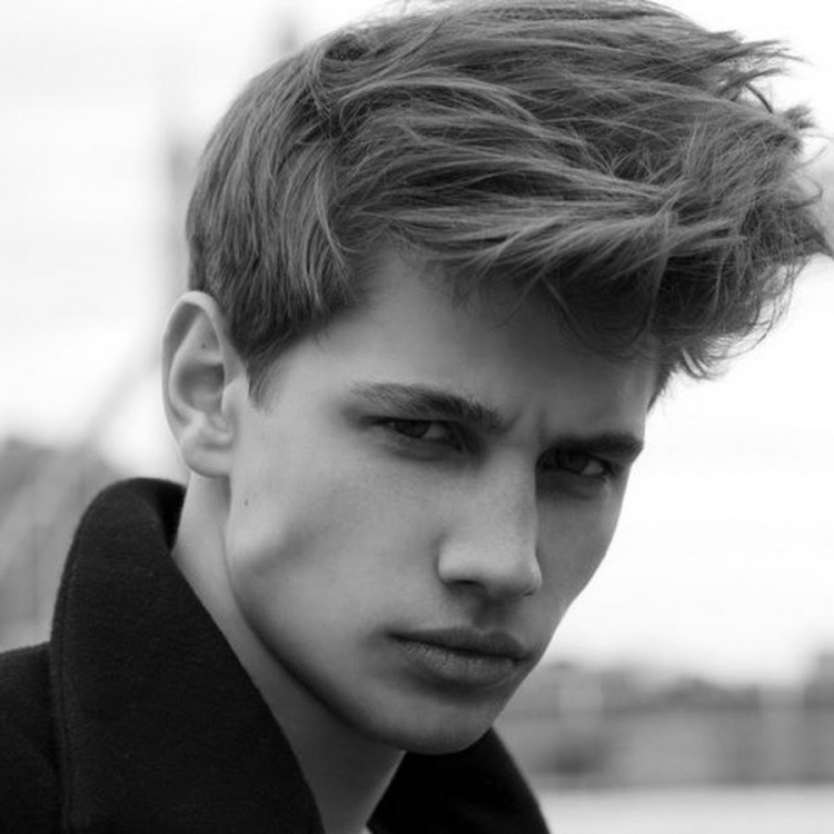 Красивые скулы у парней