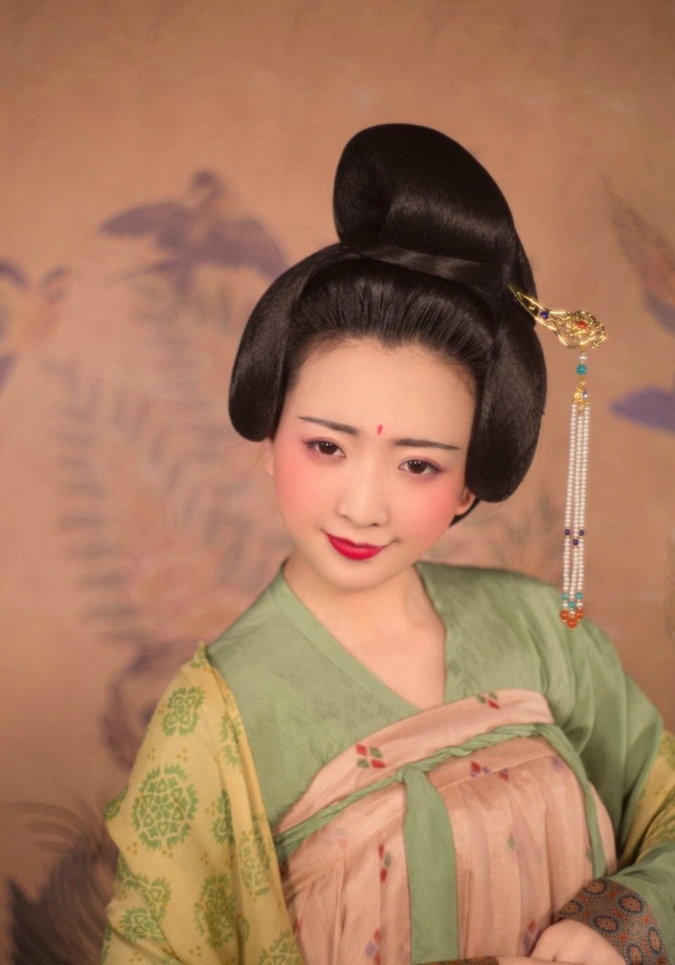 Прически династии Тан в Китае