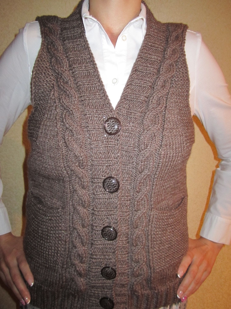 Жилет женский спицами
